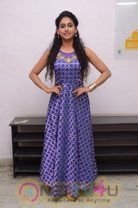 Actress Nithya Naresh Dazzling HD Stills