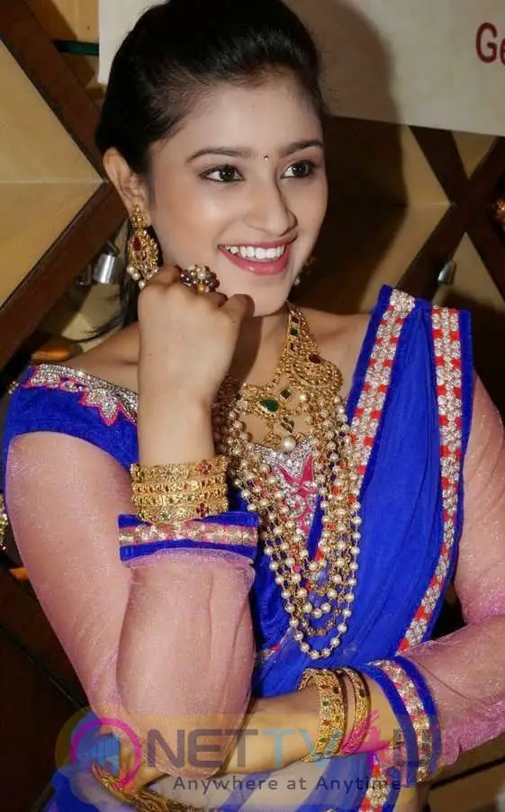 Actress Priyanka Good Looking Photo Stills Telugu Gallery