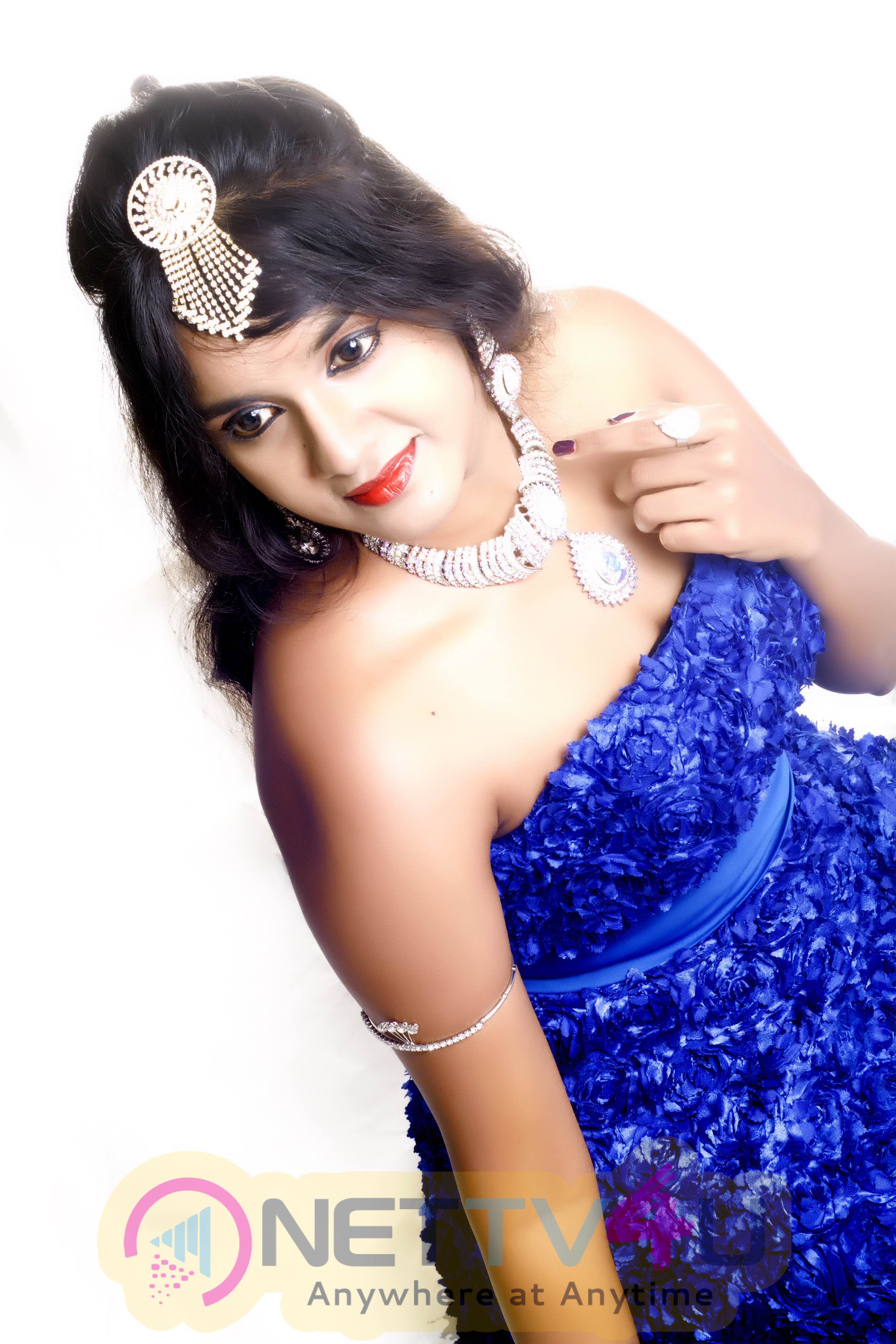 Actress Sahana Latest Photo Shoot Stills Tamil Gallery