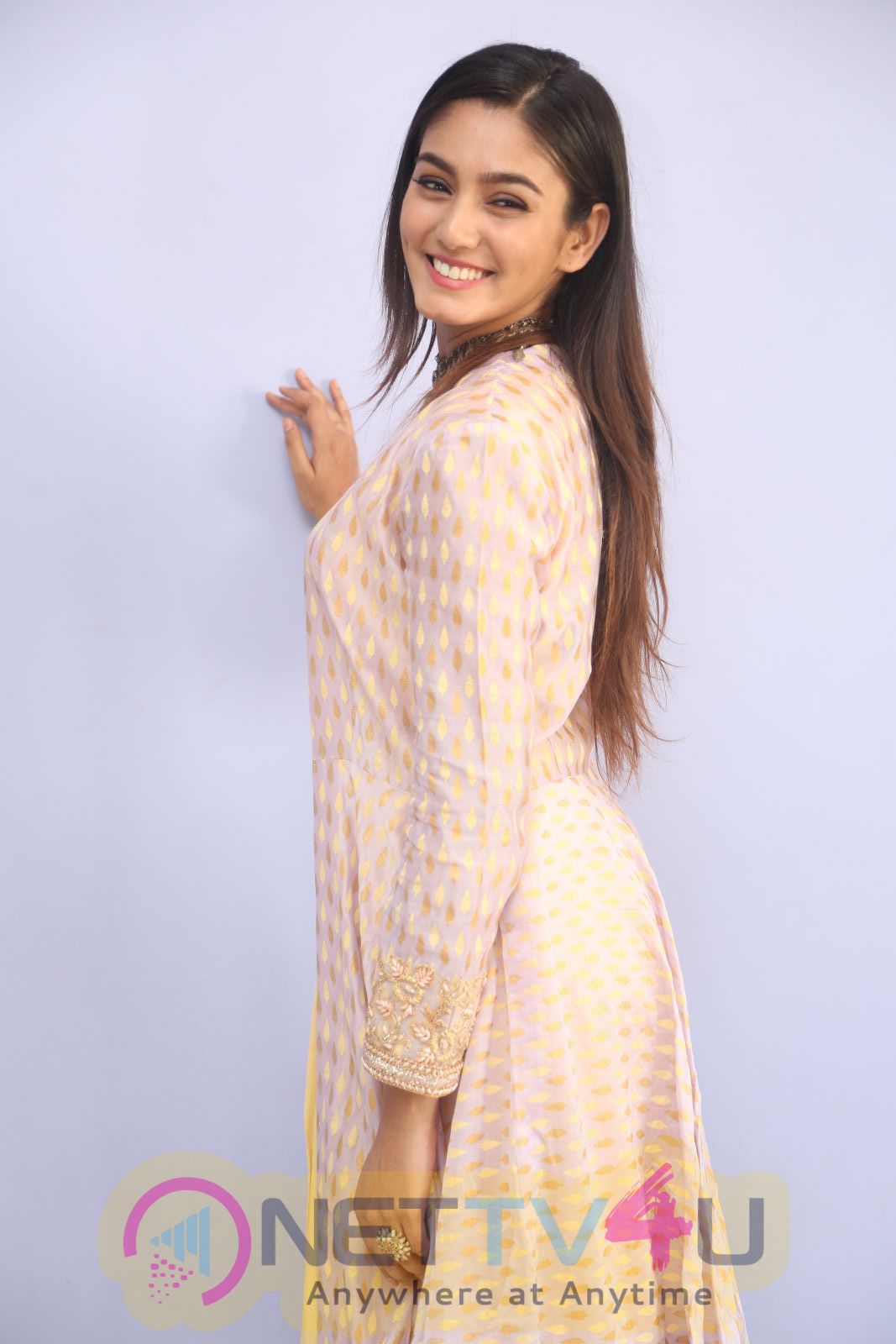 Actress Sana Maqbool At Mama O Chandamama Movie Press Meet Photos Telugu Gallery