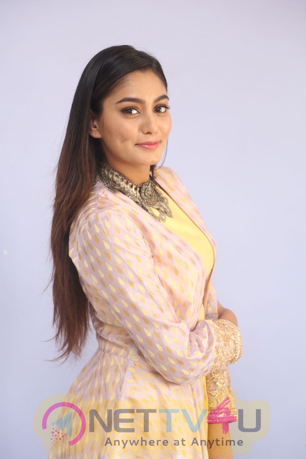 Actress Sana Maqbool At Mama O Chandamama Movie Press Meet Photos Telugu Gallery