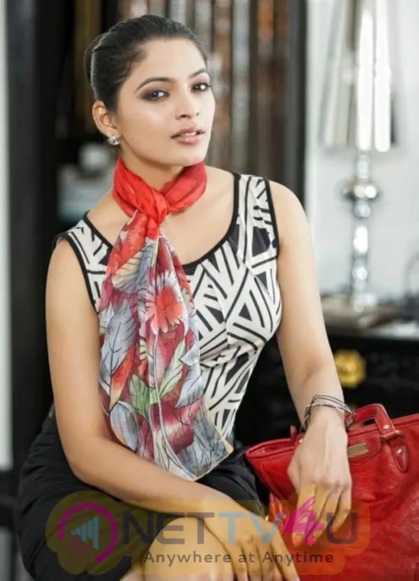 Actress Sanchita Shetty Charming Pictures Kannada Gallery