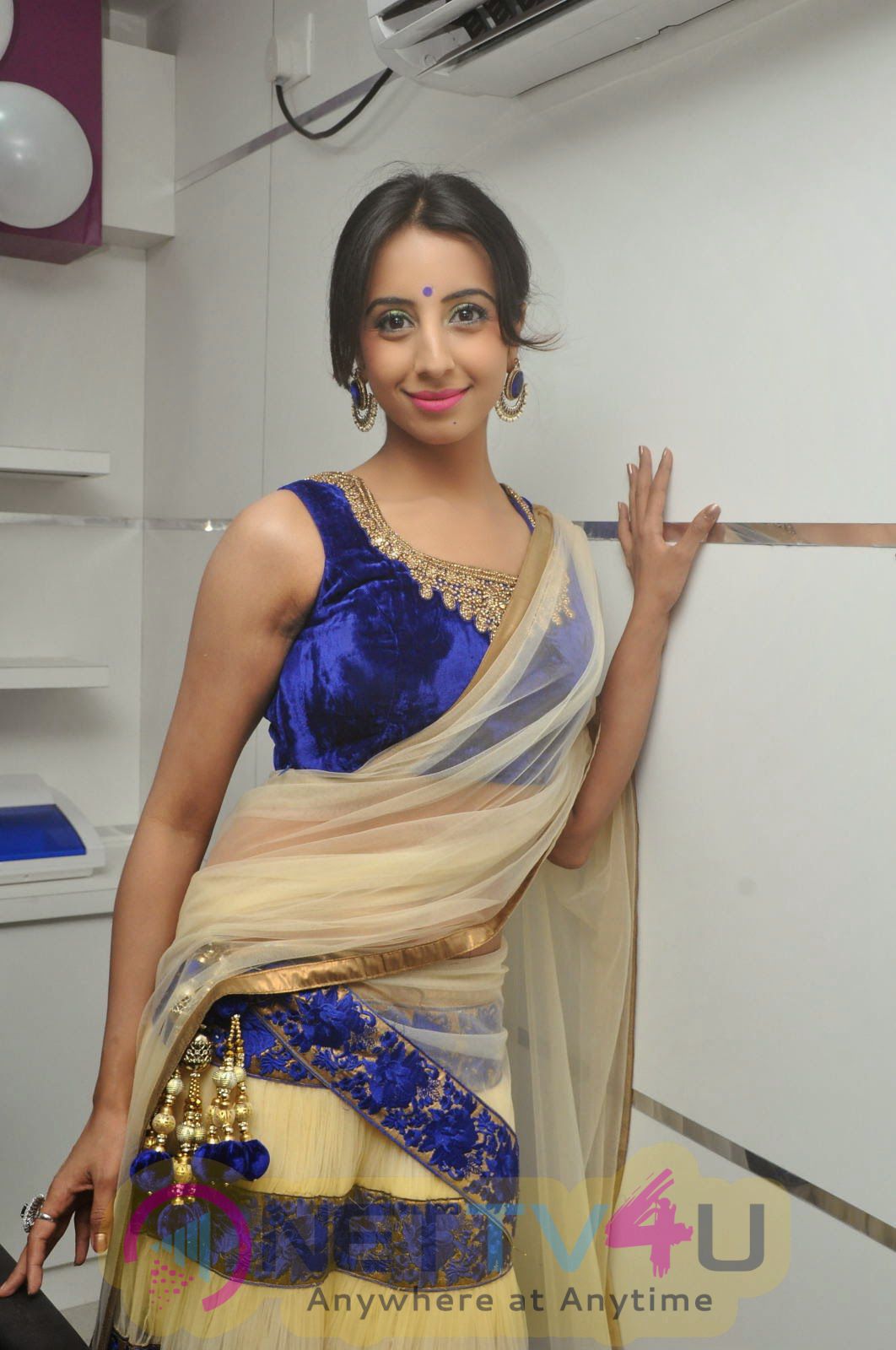 Actress Sanjjanaa Galrani Hottest Images Kannada Gallery