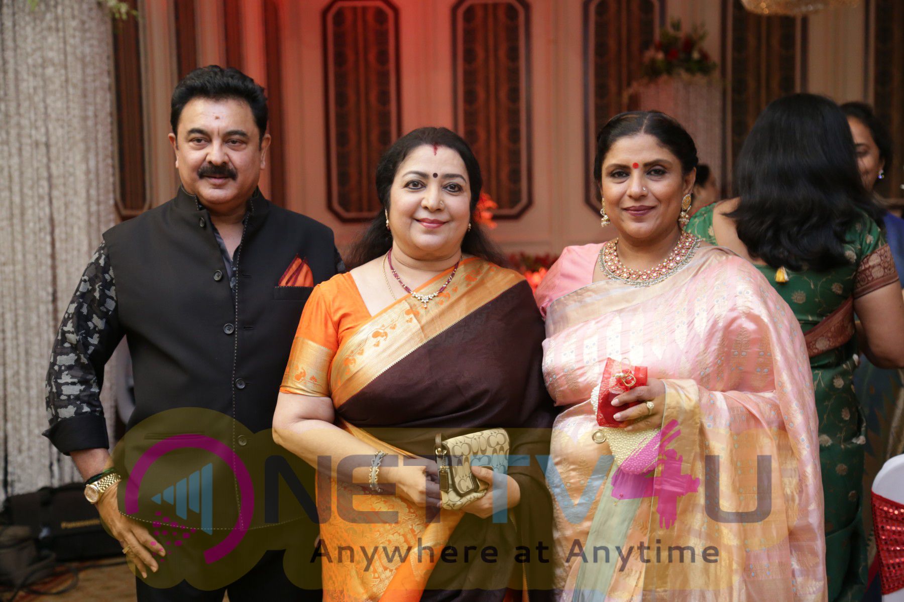 Actress Sripriya And Rajkumar Sethupathy 25th Wedding Anniversary Photos Tamil Gallery