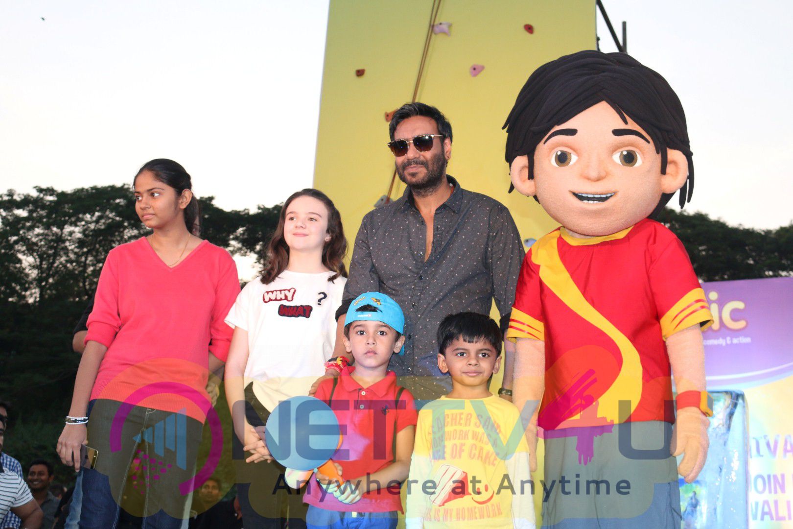 Ajay Devgan And Shiva The Superhero From Popular Television Series On Sonic  Waptubes Stills | 391247 | Movie Press Meet Pics | Latest Event Images &  Stills