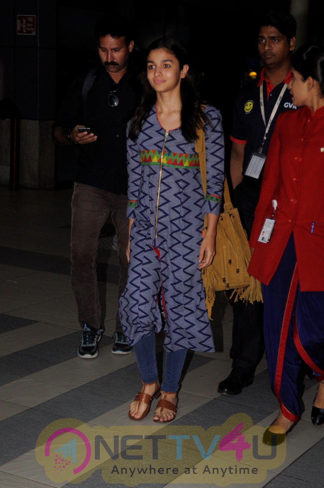 Alia Bhatt & Sanjay Khan Spotted At Airport Stills Hindi Gallery