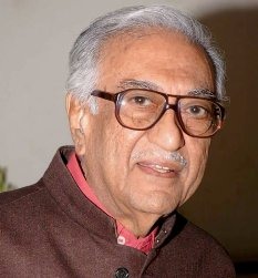 Ameen Sayani Hindi Anchor