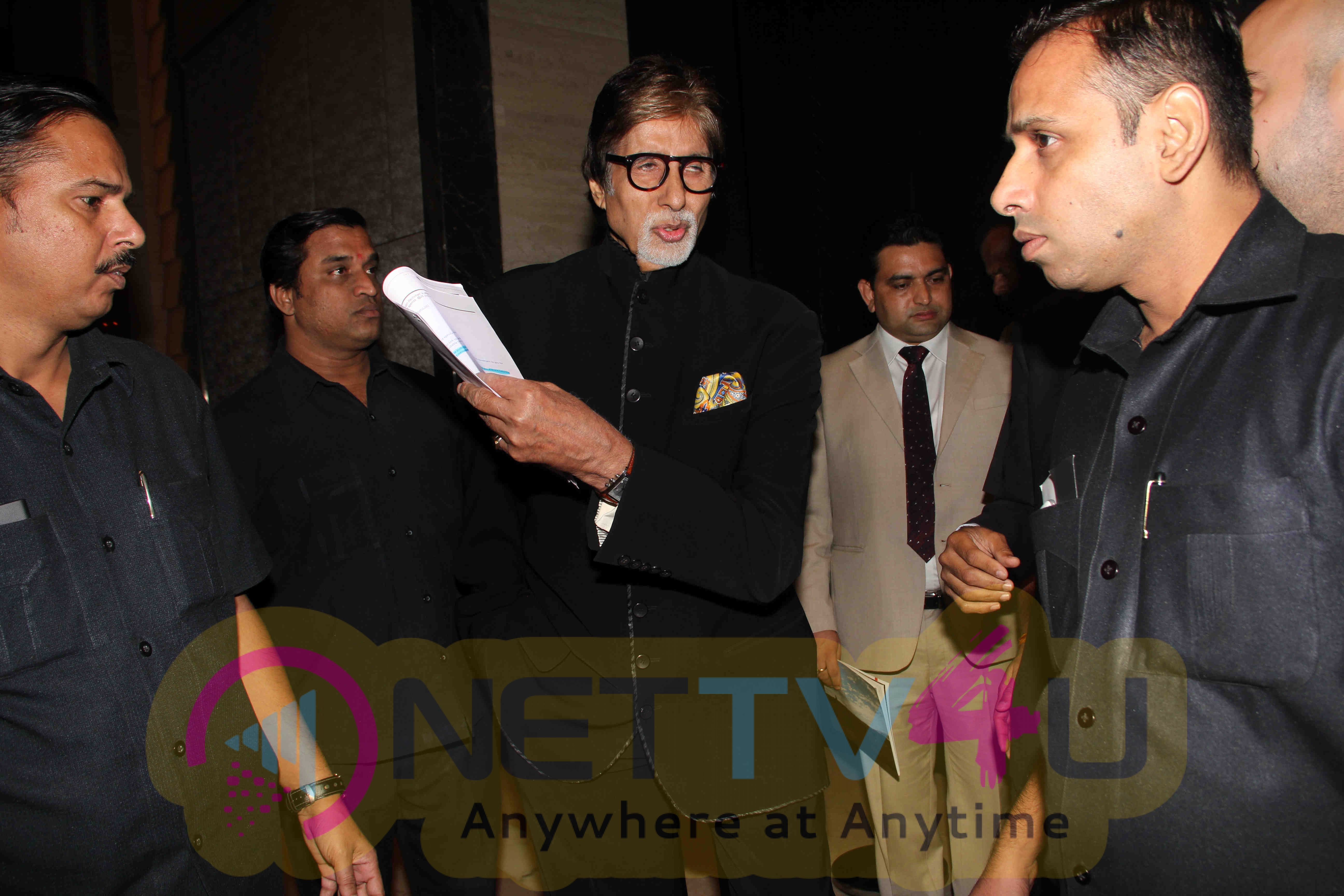Amitabh Bachchan Spreads Awareness About Hepatitis On World Hepatitis Day 2016 Grand Photos Hindi Gallery