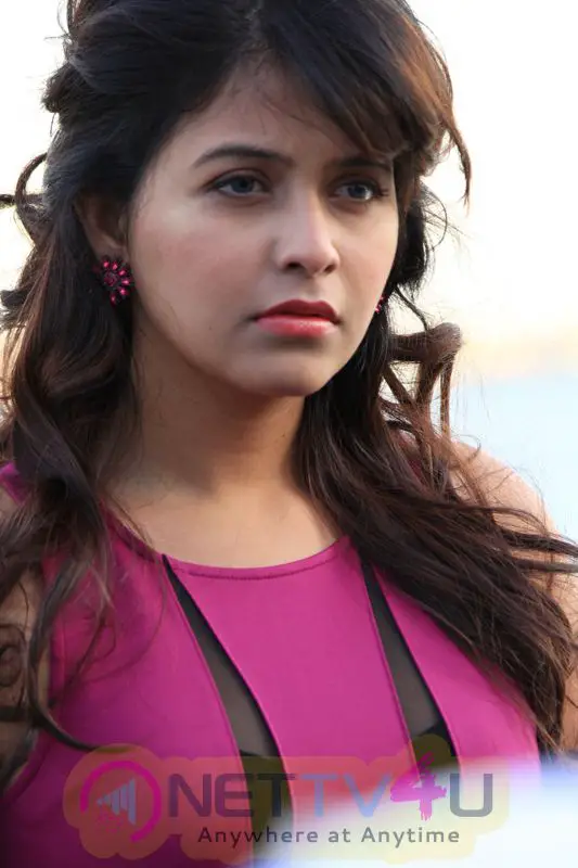 Anjali In Chitrangada Movie New Latest Stills Telugu Gallery