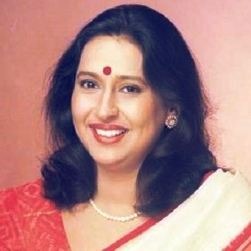 Hindi Singer Arati Ankalikar-Tikekar
