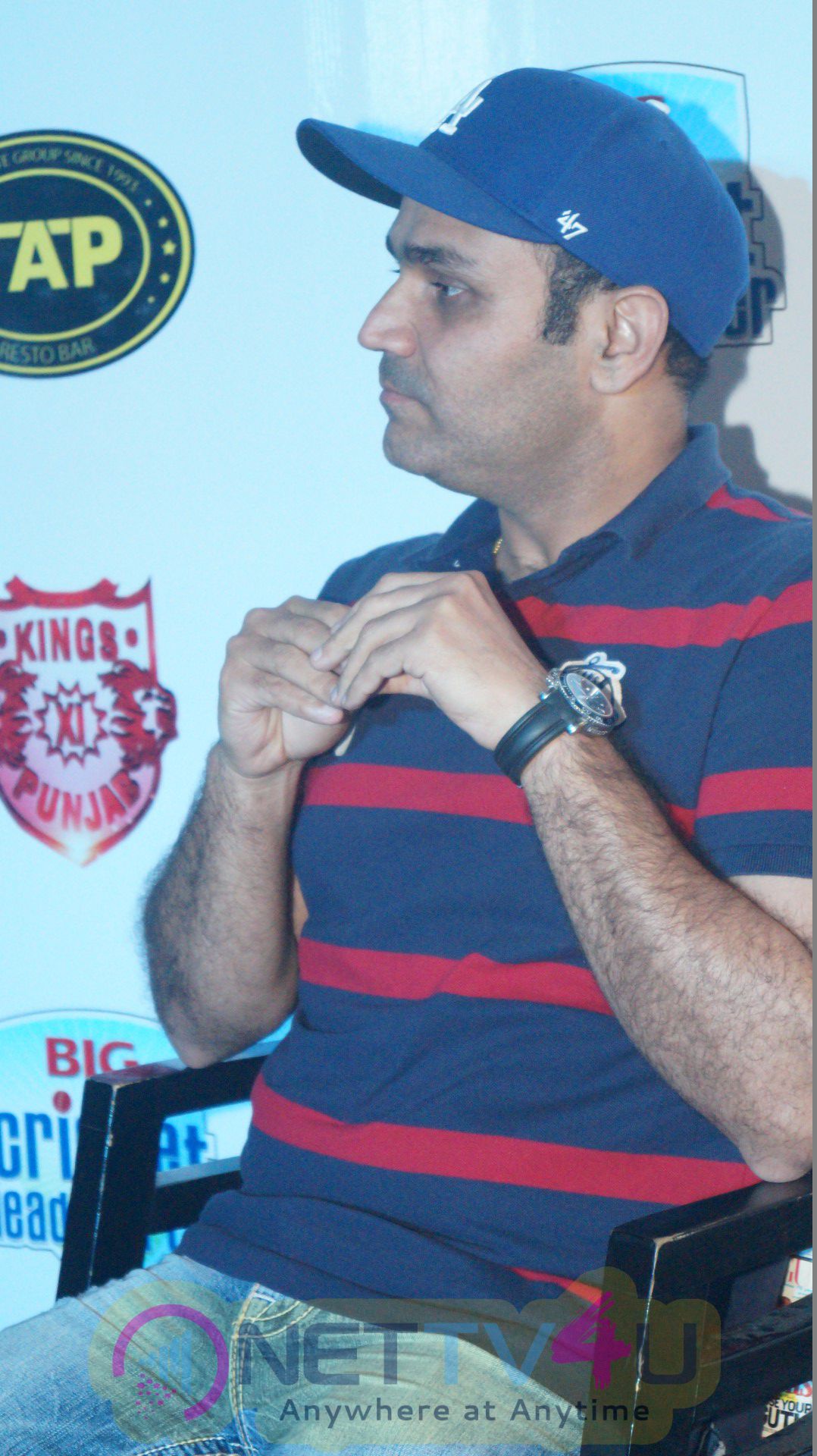 Ace Cricketer Virender Sehwag Gets Press Meet Attractive Photos Hindi Gallery