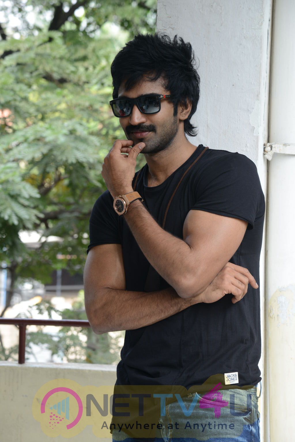 Actor Aadi Pinisetty Birthday Interview Pics 