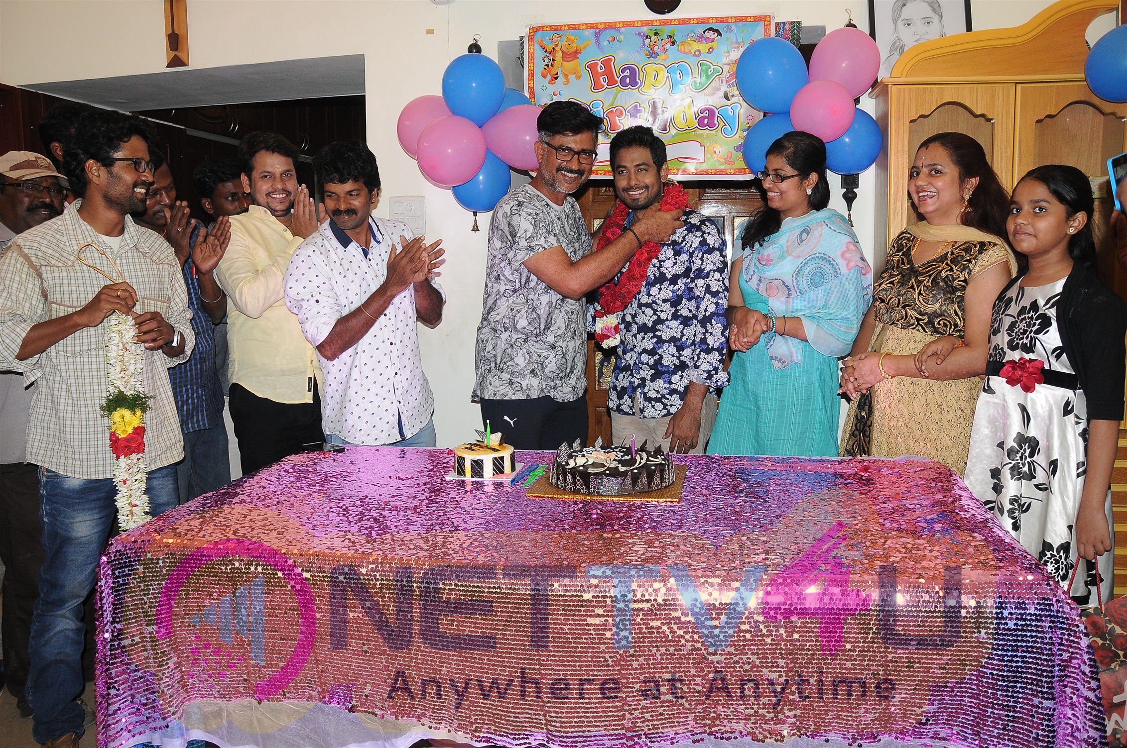 Actor Aari Birthday Celebration Photos Telugu Gallery