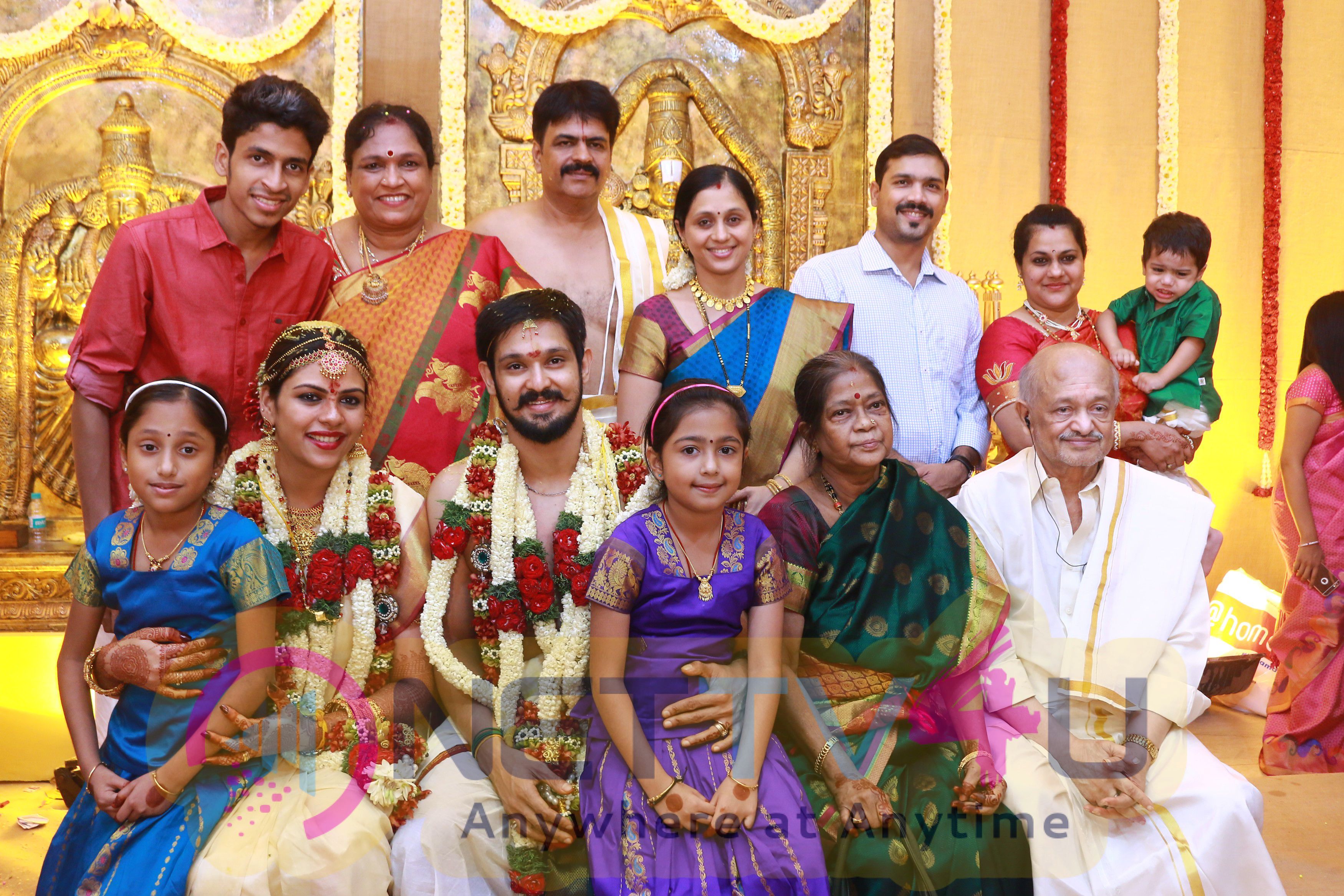 Actor Nakul Weds Shruti Marriage Photos Tamil Gallery