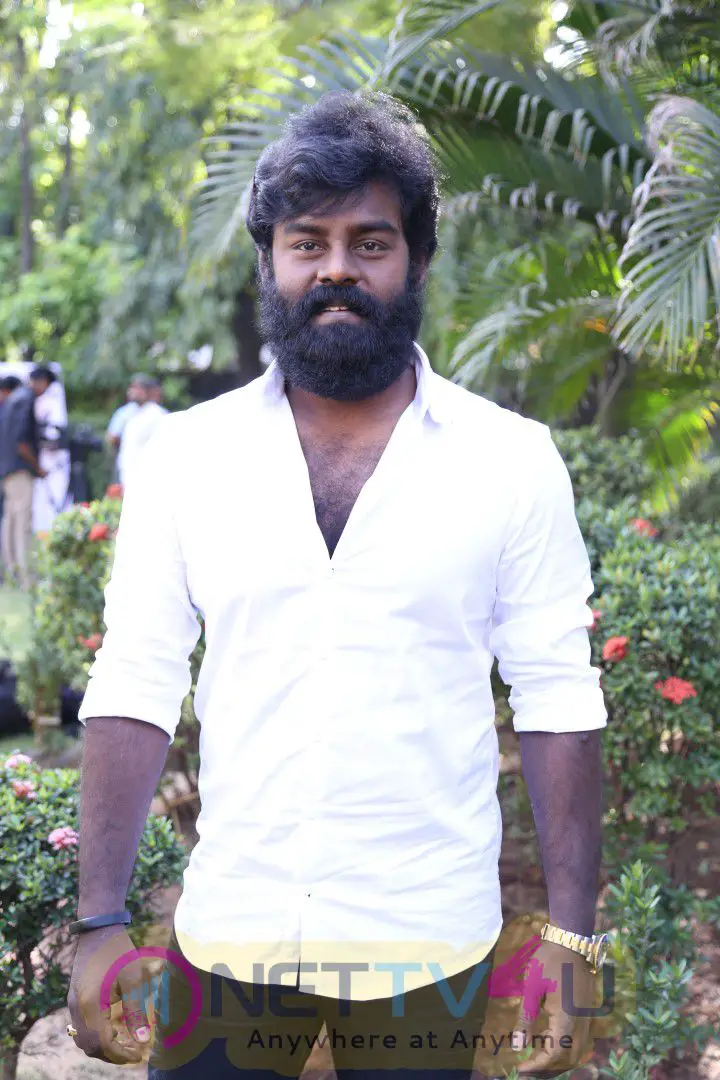 actor producer rk suresh press release images 1