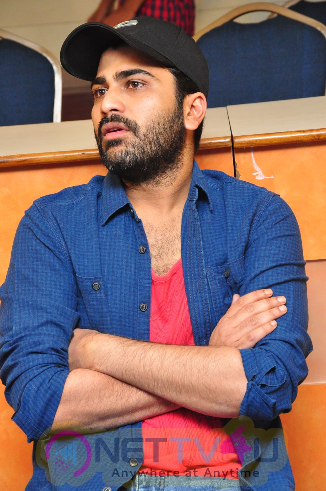 Actor Sharwanand Latest Interview Photos Telugu Gallery