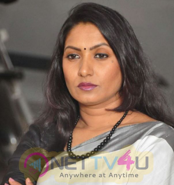 Actress Aamani Hot And HD Images Telugu Gallery