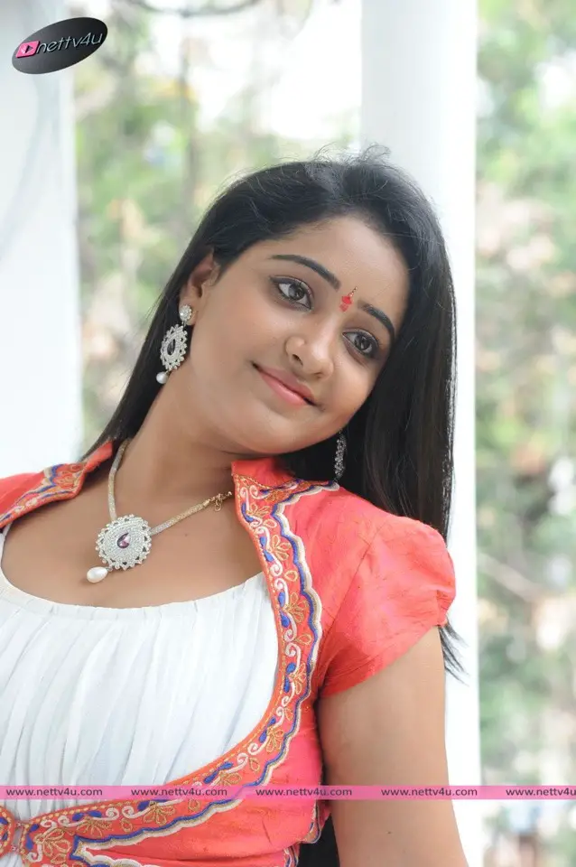 actress aishwarya addala 16