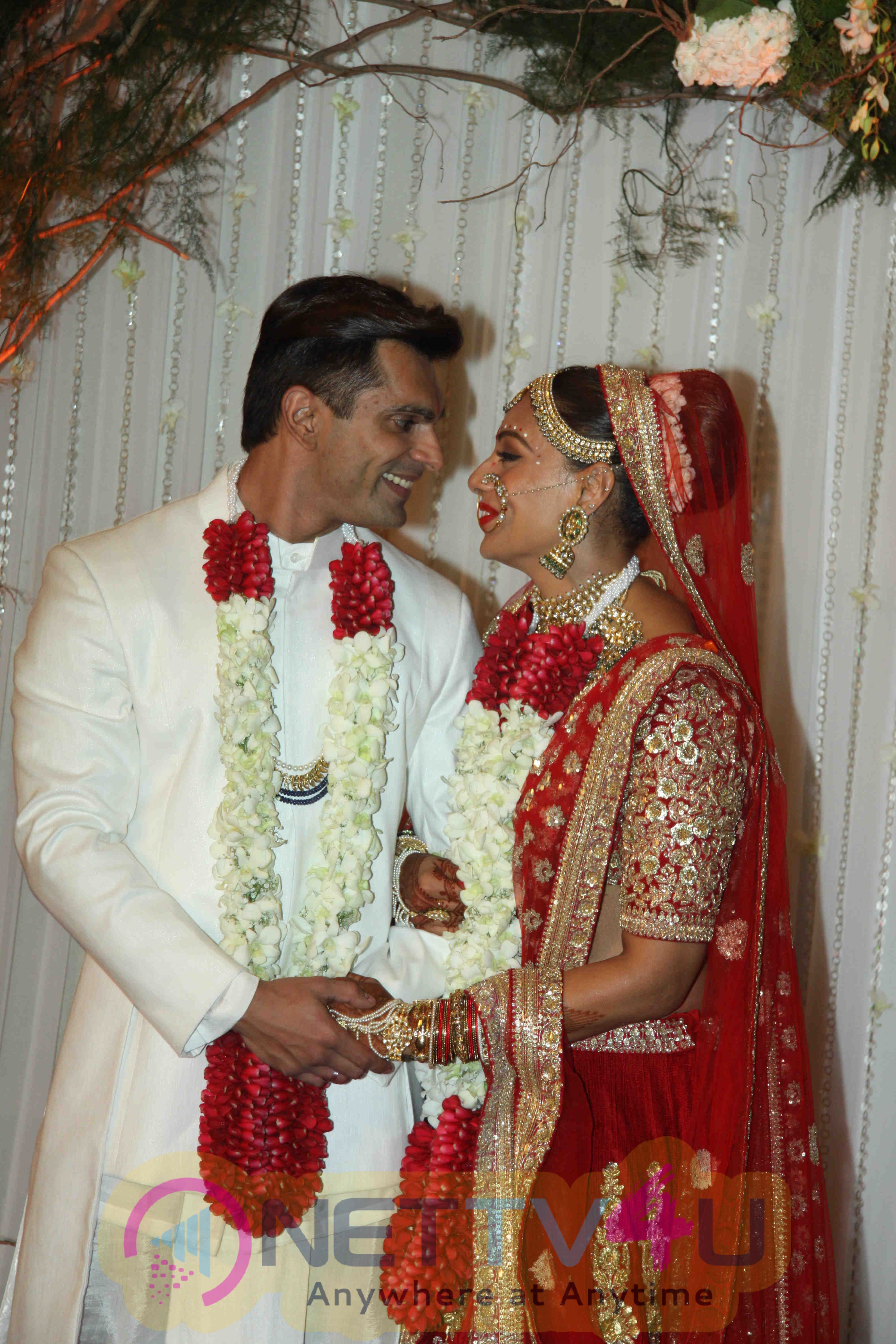 Actress Bipasha Basu And Karan Singh Grover Wedding Stills Hindi Gallery