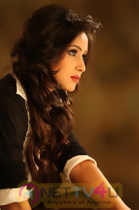 Actress Deepa Shah And kiran Hot Gallery Photos Tamil Gallery