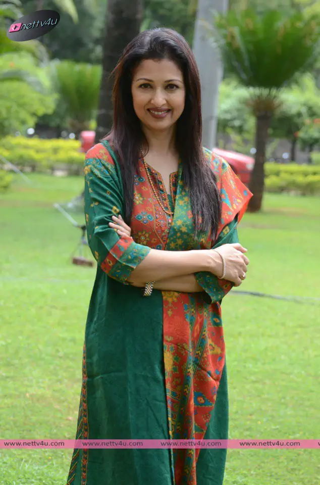 actress gautami 02