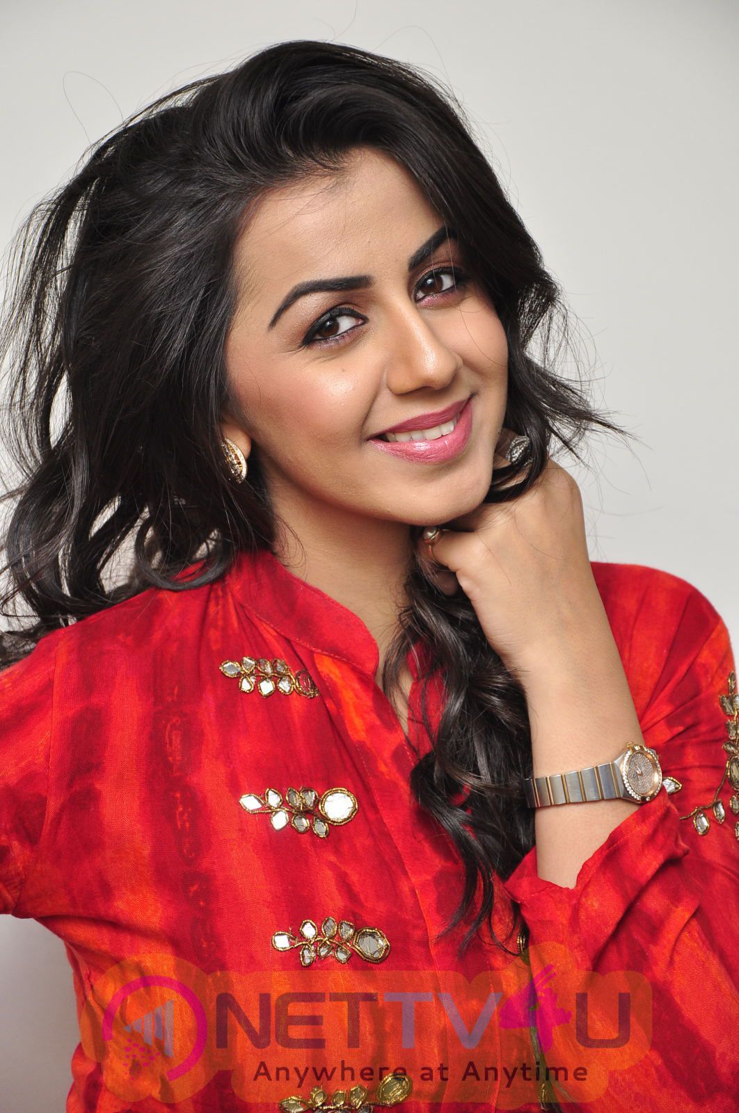 Actress Nikki Galrani Latest Stills Tamil Gallery