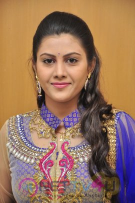 actress priyanka naidu glamour photos 76