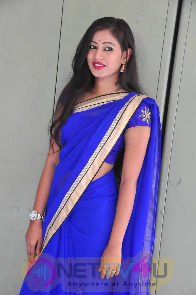 actress shanti priya in blue saree photo gallery 7