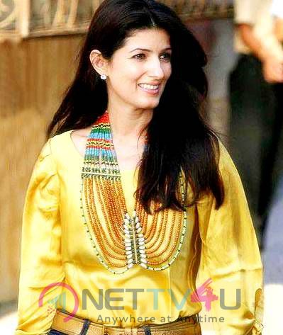 Actress Twinkle Khanna Latest Beautiful Photos Hindi Gallery