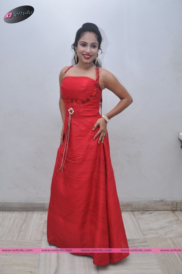 actress vrushali photos 22