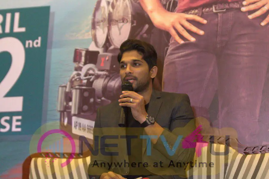 Allu Arjun At Sarrainodu Movie Press Meet In Bangalore Stills Telugu Gallery