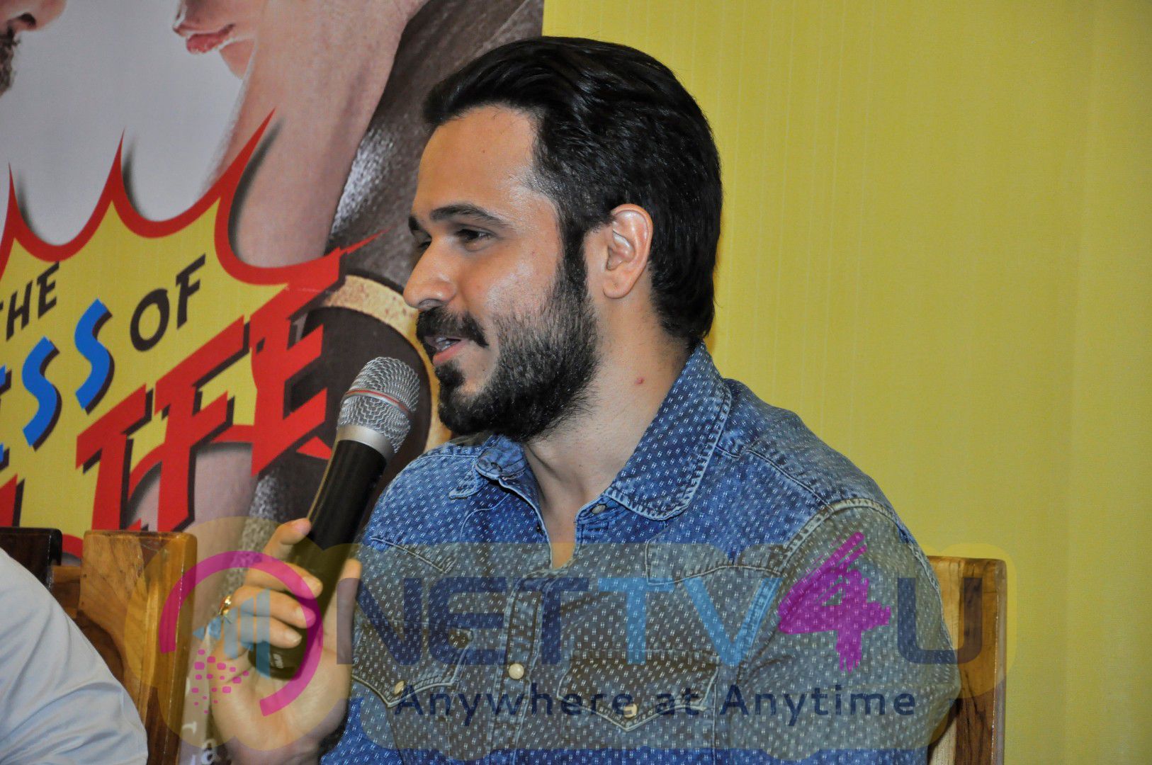 Book Launch The Kiss Of Life With Emraan Hashmi Event Stills Hindi Gallery