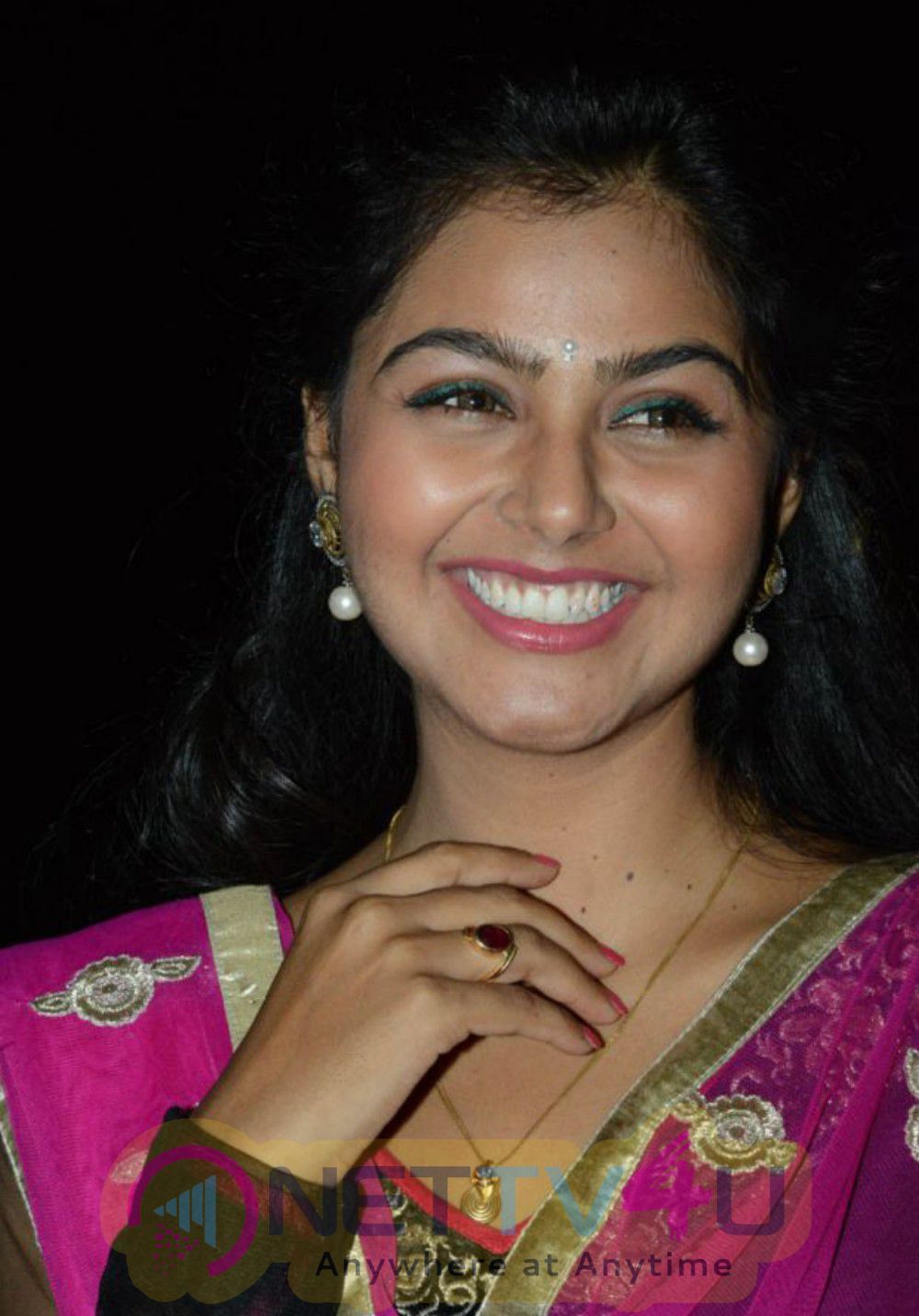 beautiful a sweet monal gajjar actress images 4