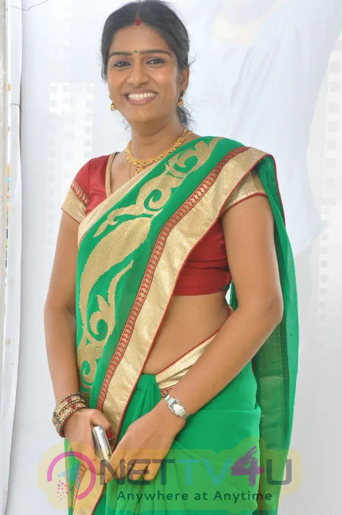 Bhavana Telugu Serial Actress Latest Photos In Saree Stills Telugu Gallery