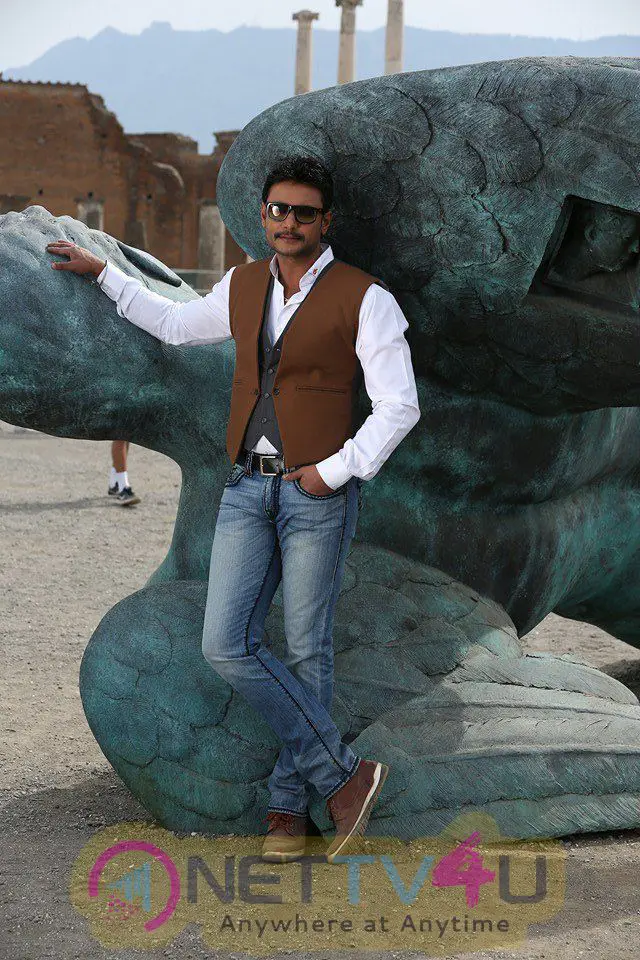 Challenging Star Darshan Handsome And Exclusive Pics Kannada Gallery