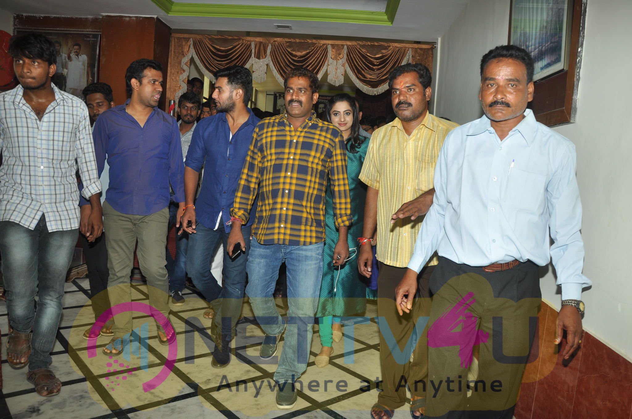 Chuttalabbayi Team At Sri Mayuri Theater Stills Telugu Gallery