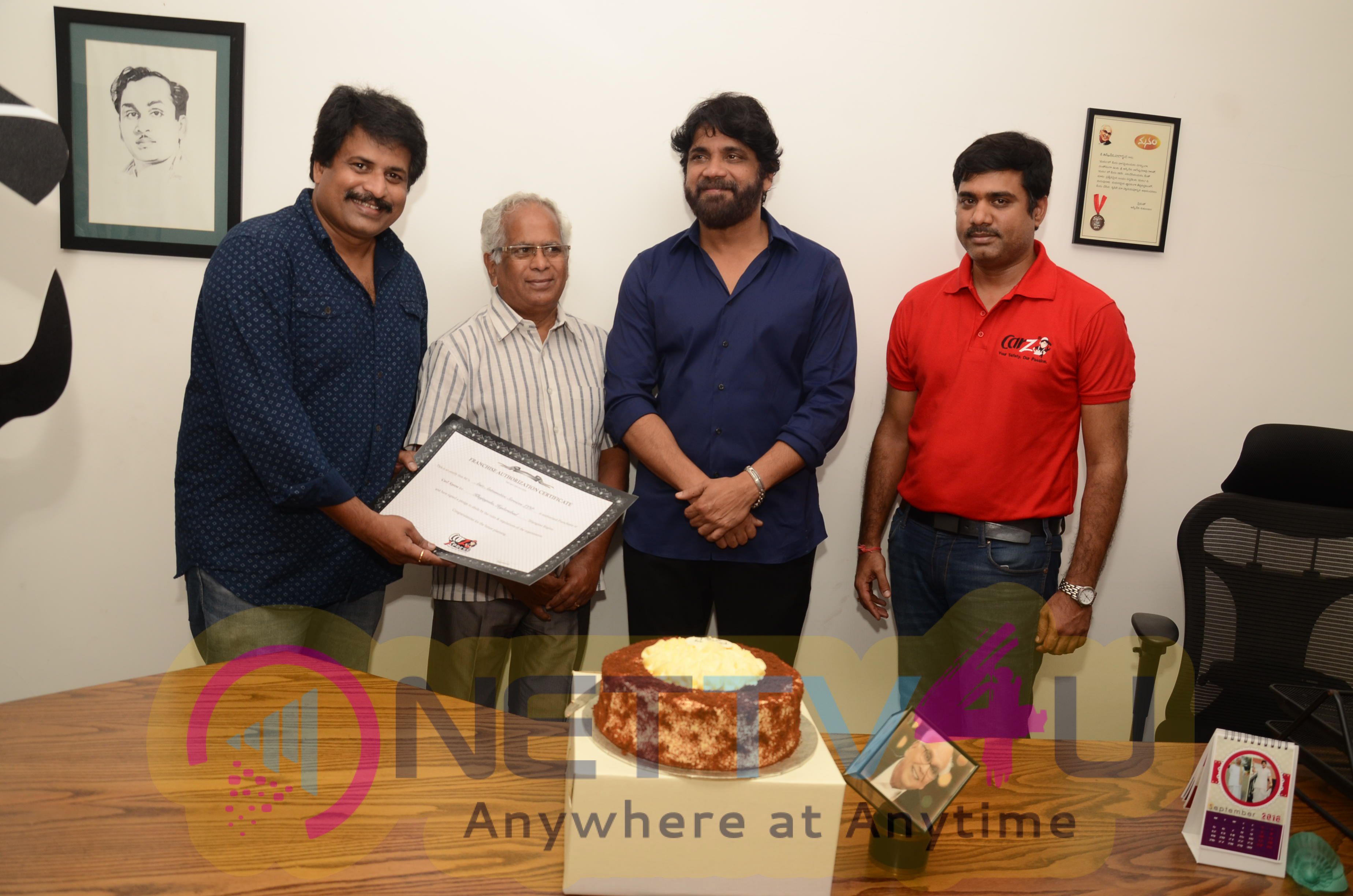 Cine Hero Nagarjuna Launched CarZ Officially Launches Photos Telugu Gallery