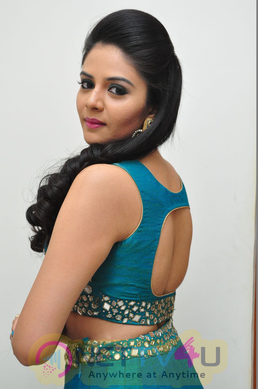 Cute Actress Sreemukhi Latest Photo Gallery Telugu Gallery