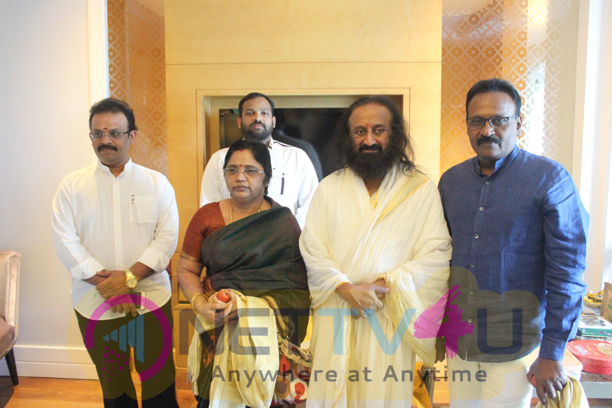 Celebrities Met Gurudev Sri Sri Ravi Shankar Ji In Chennai Photos Tamil Gallery