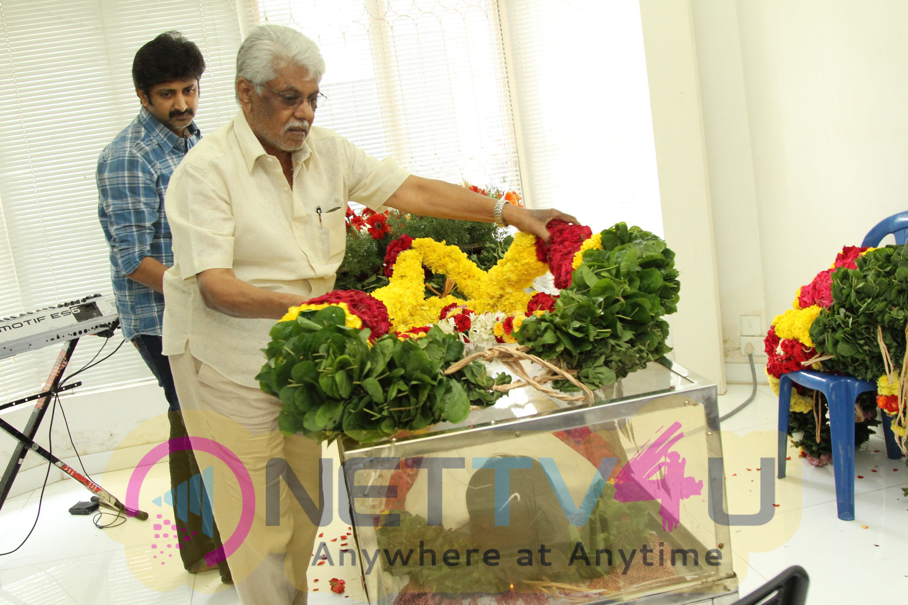celebrities paid homage to satyamurthy photos  28music director dsp father 29 1
