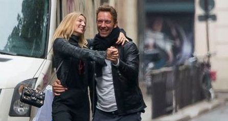Chris Martin Holidaying With Annabelle Wallis In Paris!
