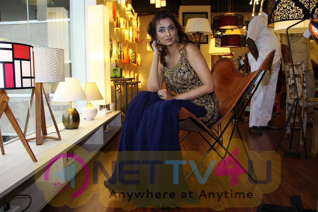 cool pics of actress rashmi thakur at light sketch designer lights store launch 45