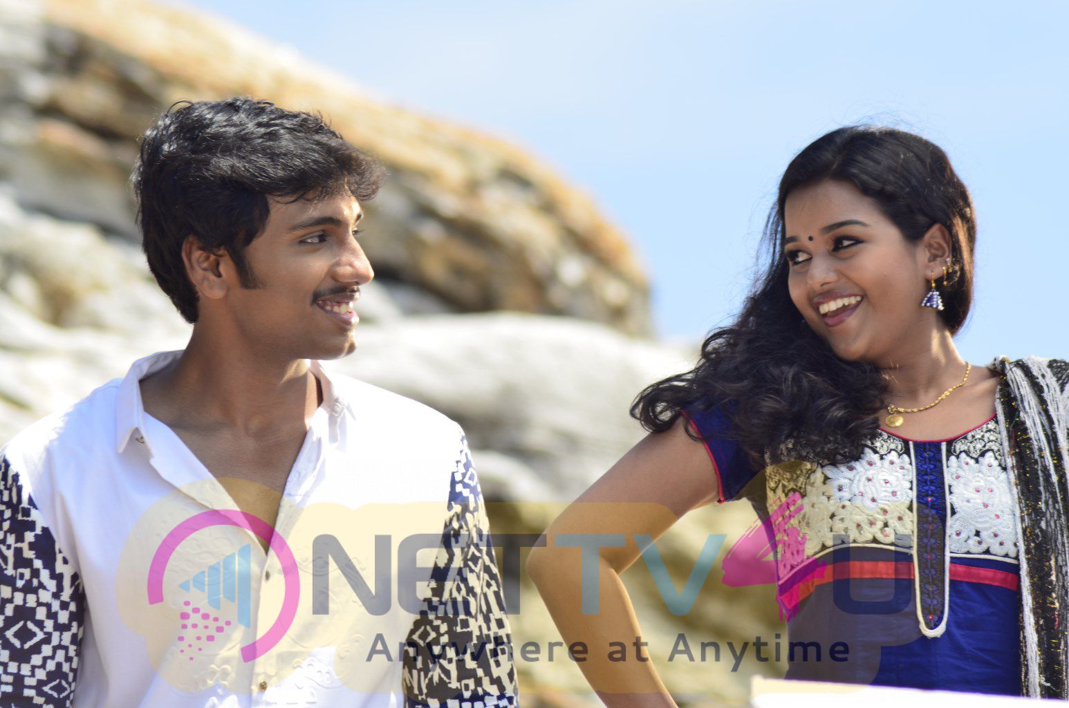 Debutant Actors For The Movie Natchathira Jannalil Movie Tamil Gallery