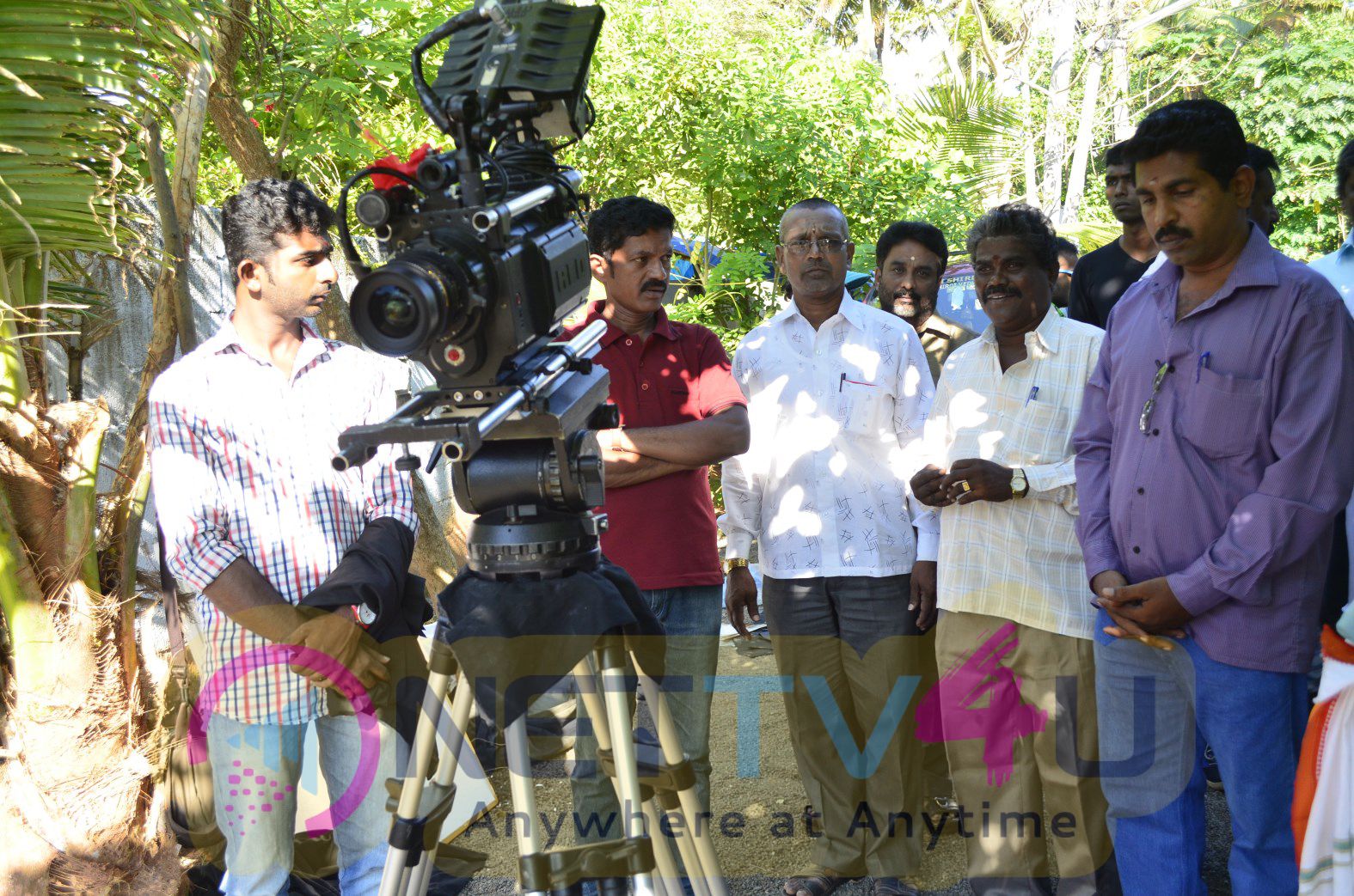 Debutant Actors For The Movie Natchathira Jannalil Movie Tamil Gallery