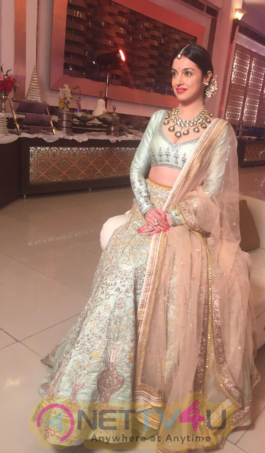 Divya Khosla Kumar spotted at her sister's wedding in Tarun Tahiliani & Anju Modi lehengas  Beautiful Photos Hindi Gallery