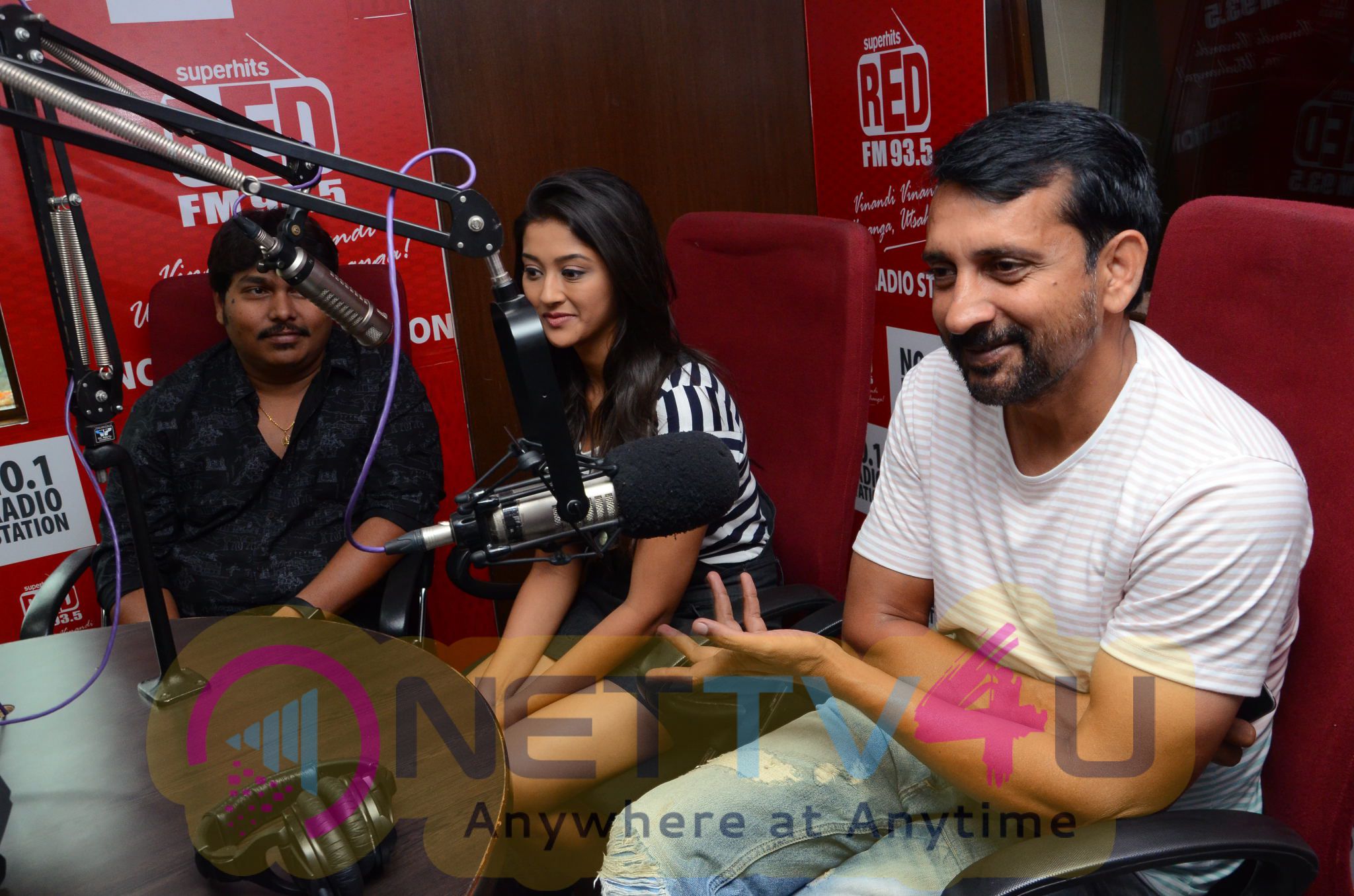 Dwaraka Song Launch At 93.5 RED FM Dazzling Stills Telugu Gallery