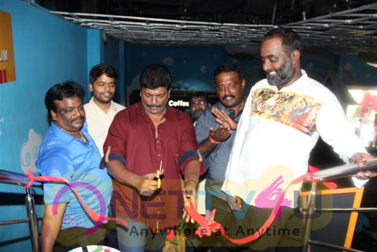 Director Radha Krishnan Parthiban Inaugurated Click Art Museum Excellent Stills Tamil Gallery