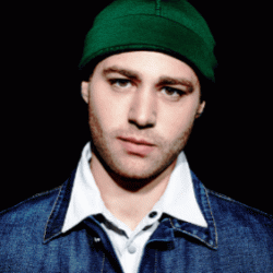 Emory Cohen English Movie Actor