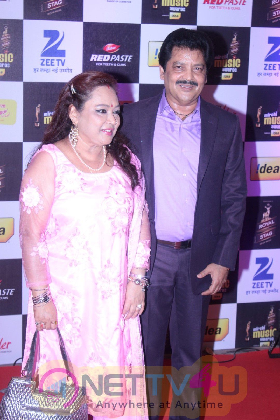 Exclusive Photos Of Red Carpet Of 8th Mirchi Music Award 2016 Hindi Gallery
