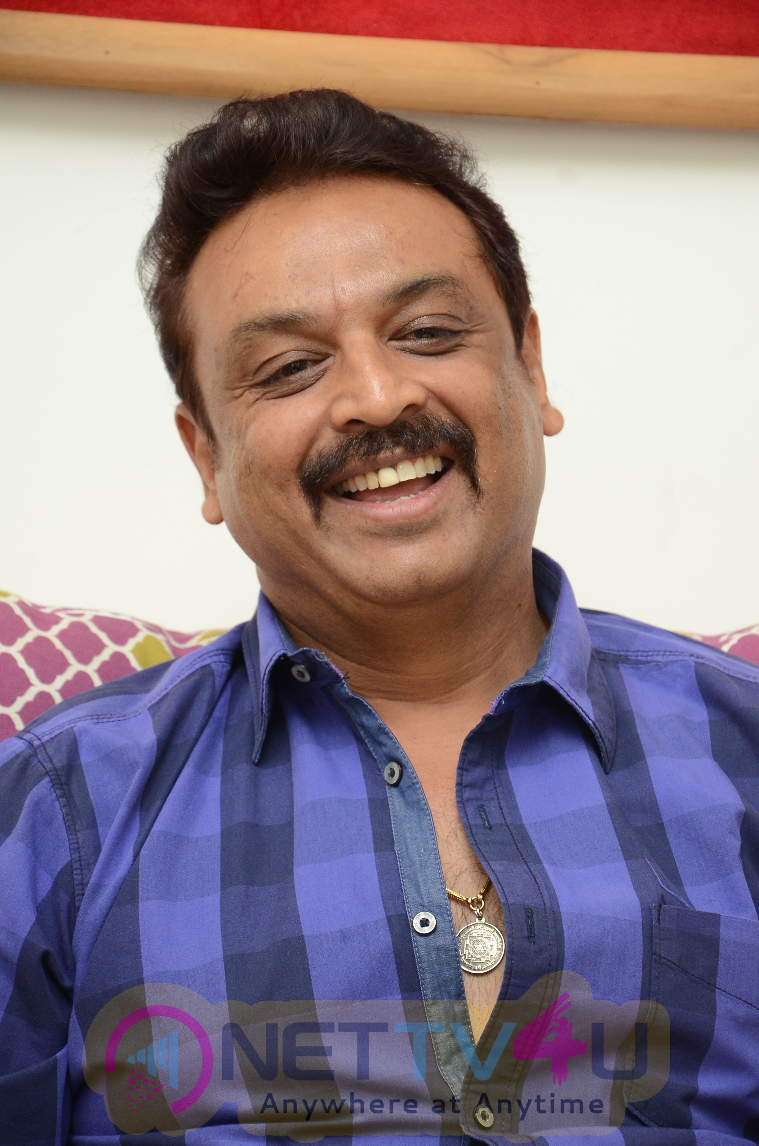 Film Actor Naresh Interview  Photos Telugu Gallery